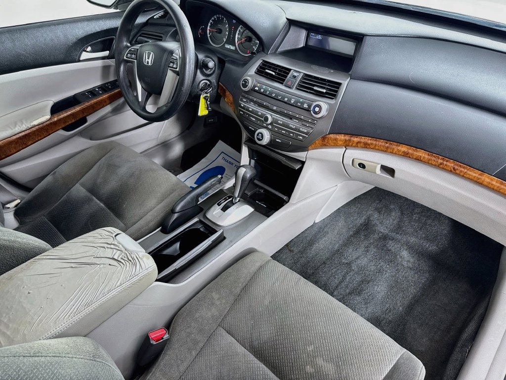 Used 2012 Honda Accord EX image 32