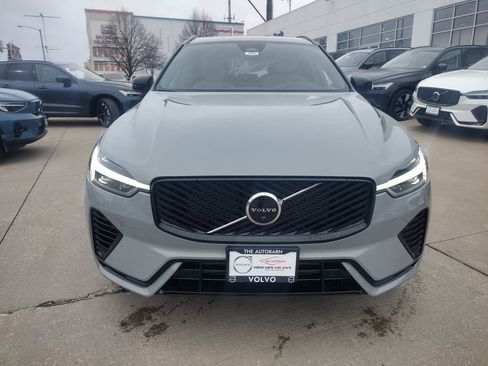 New 2026 Volvo XC60 T8 Plus w/ Climate Package image 4