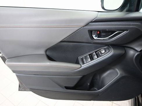 Certified 2024 Subaru Crosstrek 2.5i Limited w/ Crosstrek Mirror Package image 19