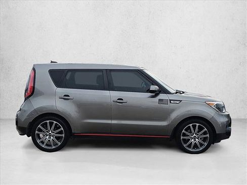 Used 2018 Kia Soul ! image 4