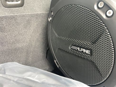 Used 2025 Jeep Wrangler Unlimited Sahara image 18