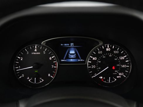 Used 2019 Nissan Pathfinder S AWD/4WD image 24