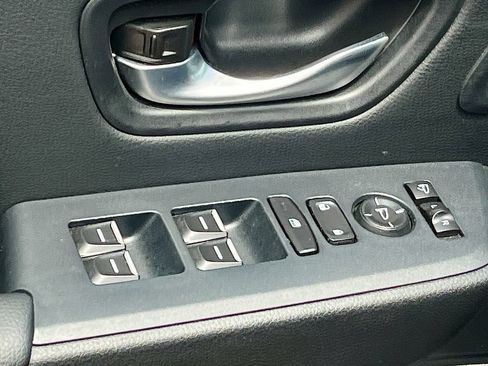 Used 2025 Honda Pilot Black Edition image 18