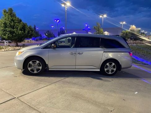 Used 2013 Honda Odyssey Sport-L image 4