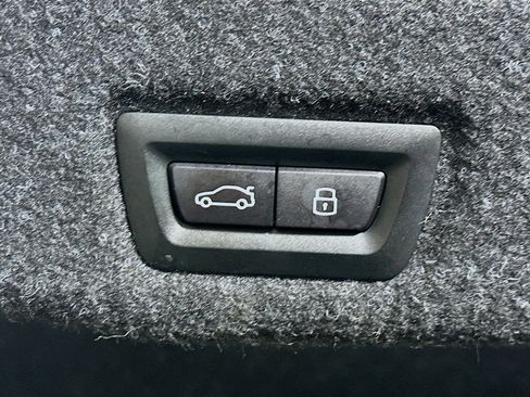 Used 2024 BMW 530i image 32