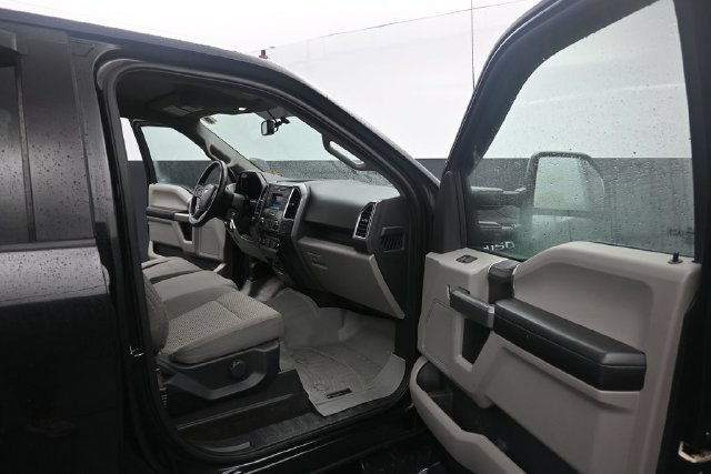 Used 2015 Ford F150 XLT w/ Equipment Group 301A Mid AWD/4WD image 42