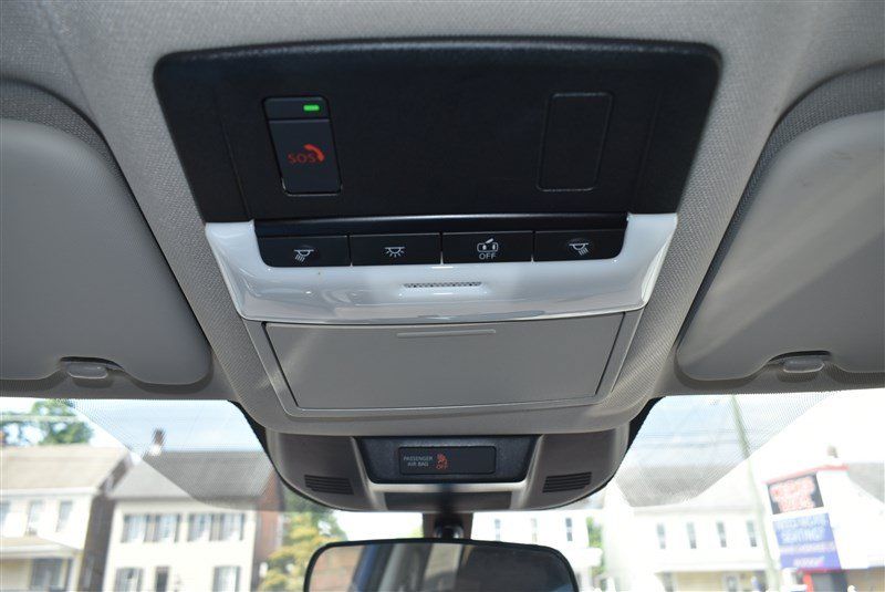 Used 2023 Nissan Rogue SV AWD/4WD image 19
