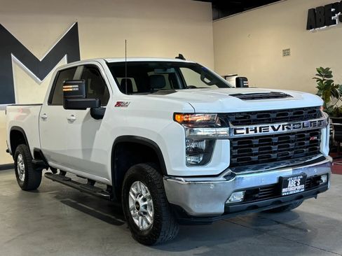 Used 2020 Chevrolet Silverado 2500 LT w/ All Star Edition AWD/4WD image 2