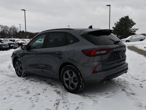 Used 2023 Ford Escape ST-Line image 4