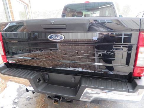 Used 2022 Ford F250 XLT w/ Snow Plow Prep Package image 16