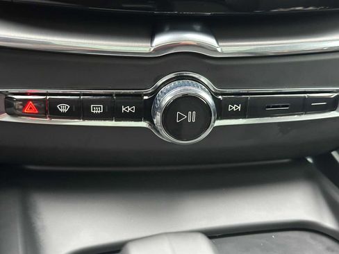 Used 2025 Volvo XC60 B5 Core w/ Protection Package Premier image 29