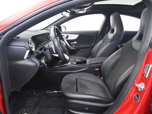 Used 2020 Mercedes-Benz CLA 250 4MATIC image 28