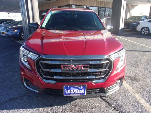 Used 2022 GMC Terrain AT4 w/ Tech Package image 3