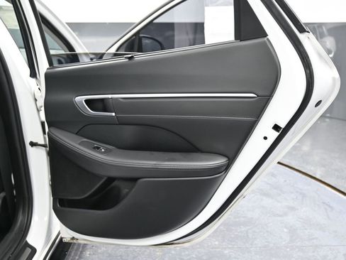 Used 2022 Hyundai Sonata Limited FWD image 36