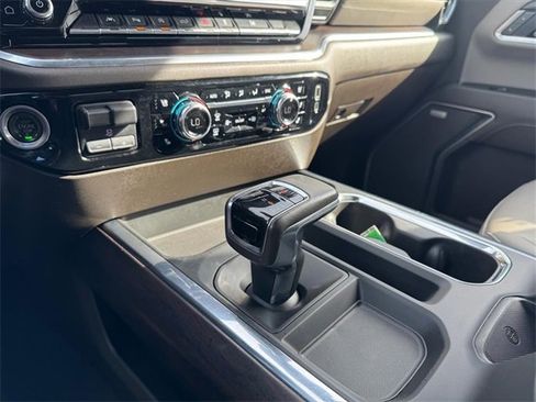 Used 2022 GMC Sierra 1500 SLT w/ SLT Premium Plus Package image 20