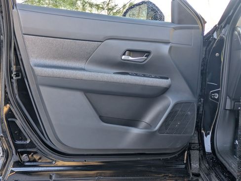 New 2026 Nissan Kicks SV w/ Cold Weather Package image 11