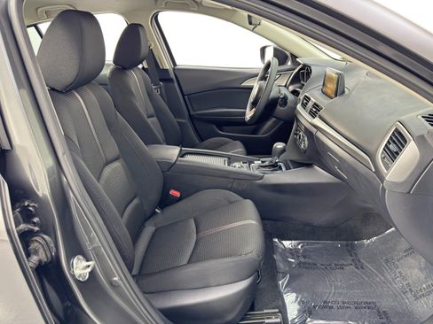 Used 2018 MAZDA MAZDA3 Sport w/ Preferred Equipment Package image 14