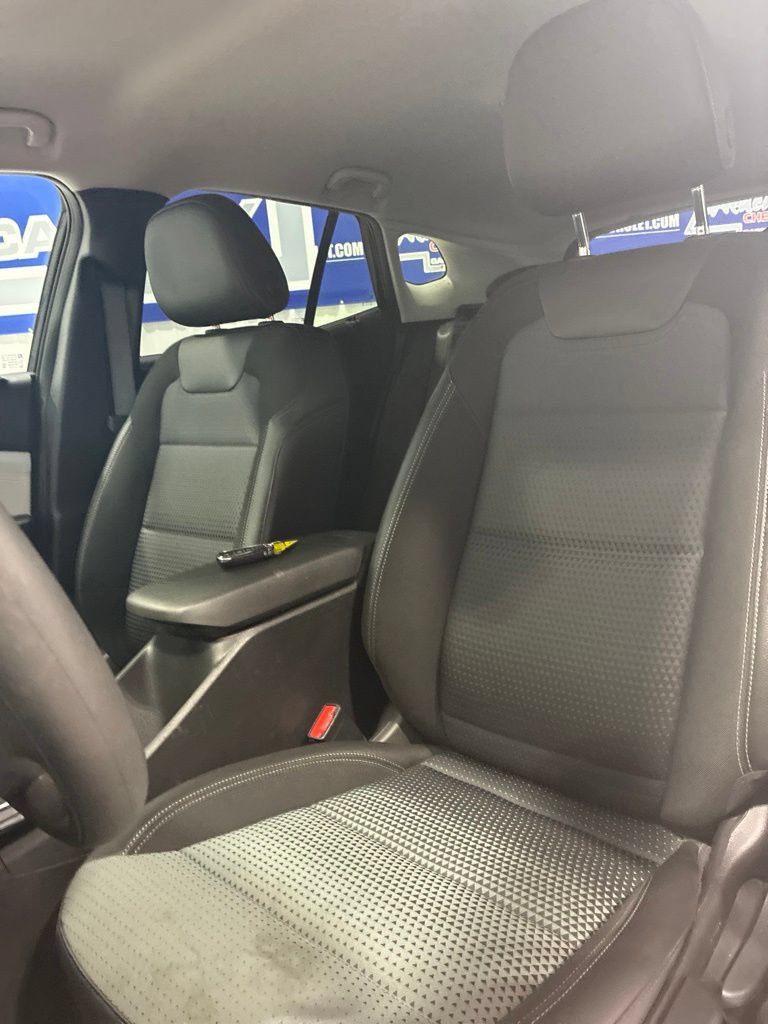Used 2026 Chevrolet Trax LT FWD image 14