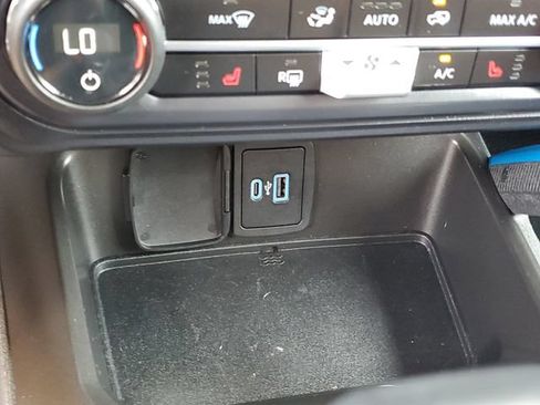 Used 2023 Ford Bronco Outer Banks AWD/4WD image 18