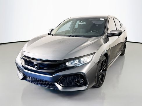 Used 2018 Honda Civic Sport image 4