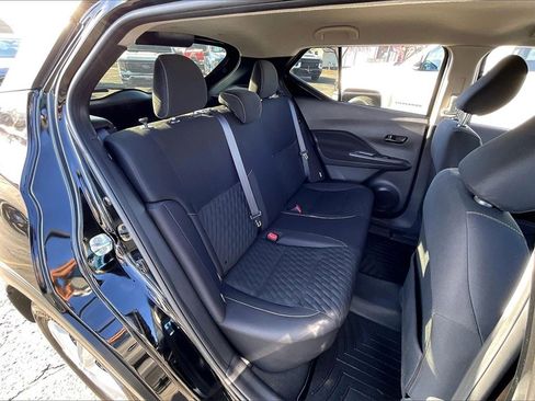 Used 2022 Nissan Kicks S image 24