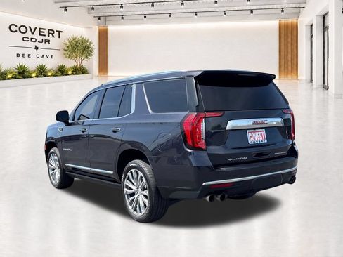 Used 2023 GMC Yukon Denali RWD image 6