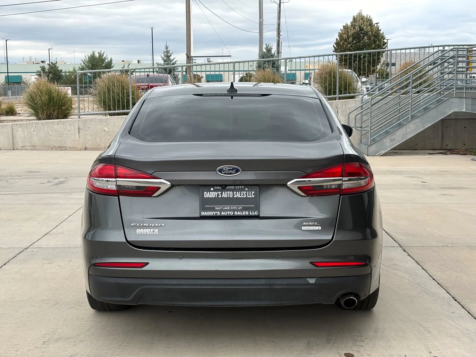 Used 2020 Ford Fusion SEL FWD image 4
