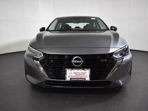 Used 2024 Nissan Sentra SR w/ SR Premium Package FWD image 2