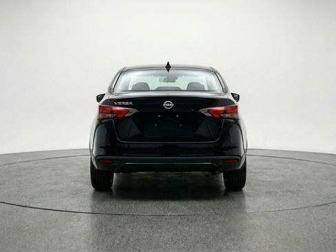 Used 2025 Nissan Versa SV image 7