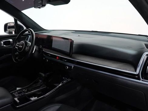 Used 2024 Kia Sorento SX Prestige image 18