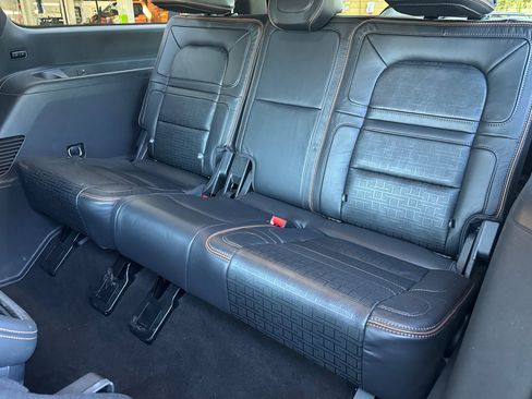 Used 2024 Lincoln Navigator L Black Label AWD/4WD image 15