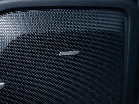 Used 2016 Porsche Cayenne image 19