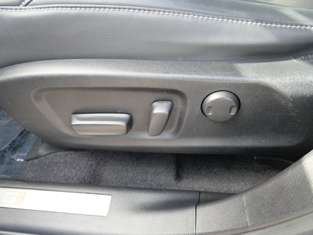 Used 2021 Lexus RX 350L AWD w/ Accessory Package image 15