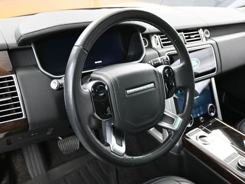 Used 2021 Land Rover Range Rover image 18