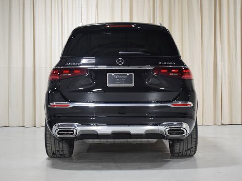 Used 2025 Mercedes-Benz Maybach GLS 600 4MATIC image 14