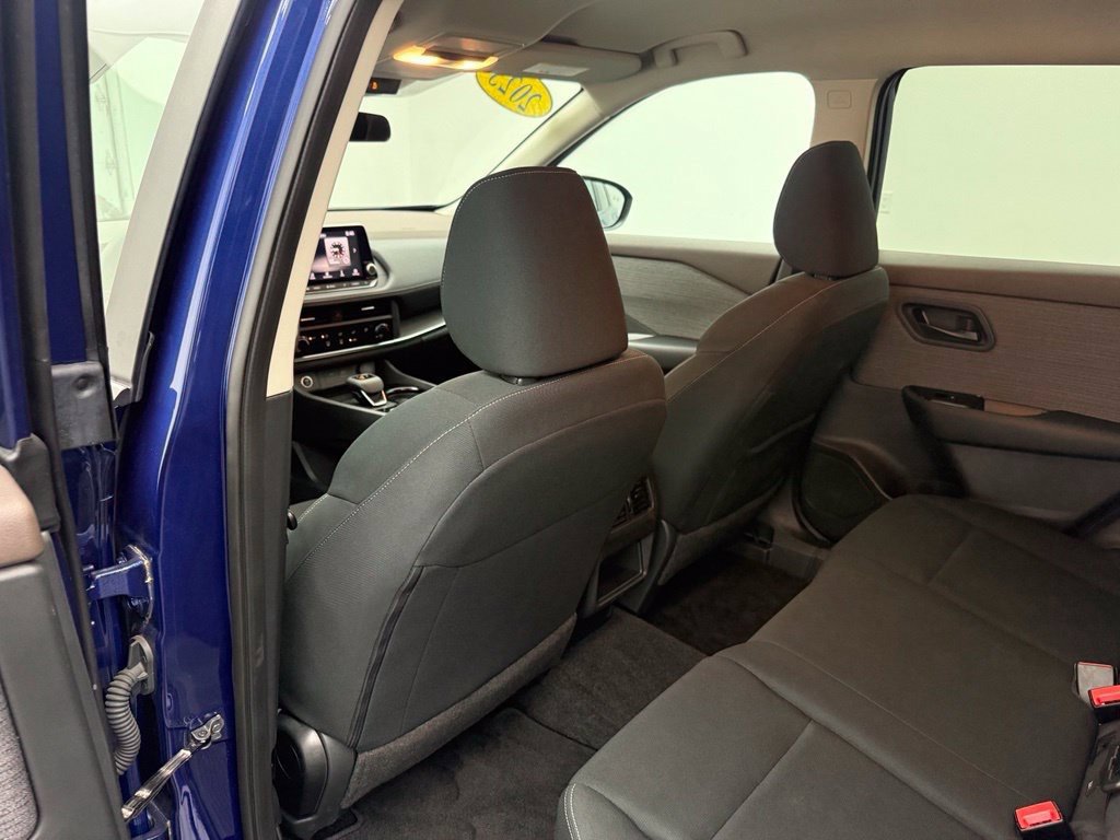 Used 2023 Nissan Rogue S AWD/4WD image 29