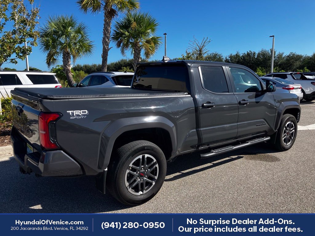 Used 2024 Toyota Tacoma TRD Sport AWD/4WD image 9
