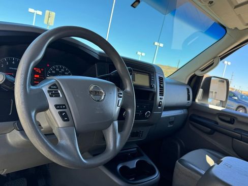 Used 2015 Nissan NV 2500 SL w/ Technology Package image 20