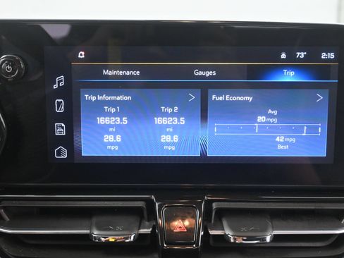 Used 2024 Chevrolet TrailBlazer RS w/ Convenience Package AWD/4WD image 29