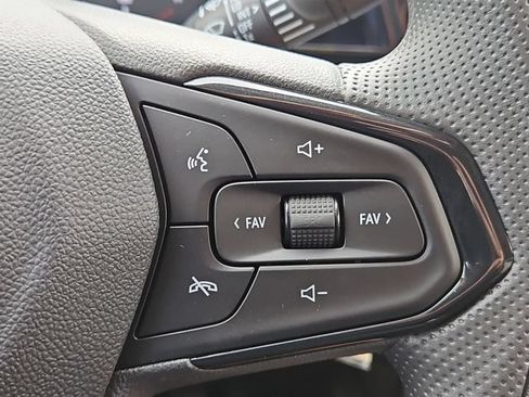 New 2026 Chevrolet Trax LS w/ LS Convenience Package FWD image 43