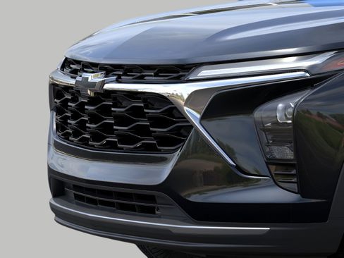 New 2025 Chevrolet Trax LT w/ Driver Confidence Package image 13