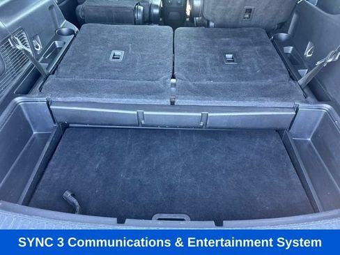 Used 2023 Ford Explorer Limited w/ Equipment Group 301A AWD/4WD image 6