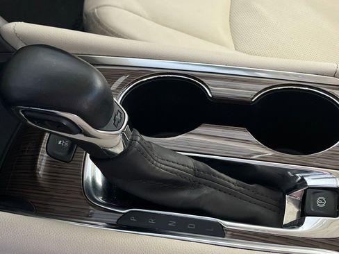 Used 2024 Chevrolet Malibu LT image 41