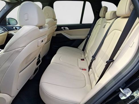 Used 2021 BMW X5 sDrive40i w/ Convenience Package RWD image 12