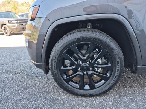 Used 2020 Jeep Grand Cherokee Altitude image 8