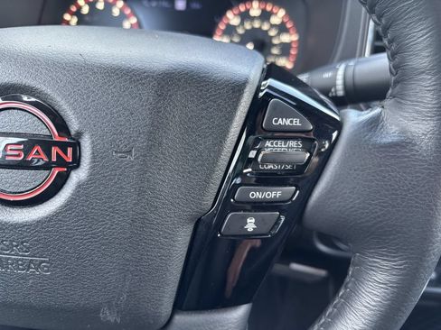Used 2022 Nissan Frontier PRO-4X AWD/4WD image 14
