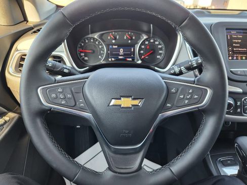 Used 2023 Chevrolet Equinox LT image 10