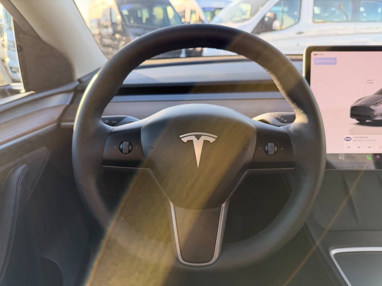 Used 2024 Tesla Model Y Long Range AWD/4WD image 21