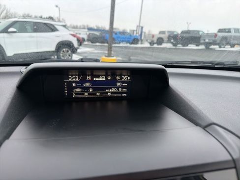 Used 2023 Subaru Crosstrek 2.5i Limited image 13