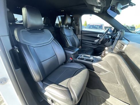 Used 2020 Ford Explorer ST w/ ST Street Pack image 30